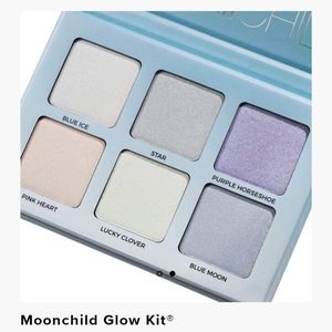 Anastasia Beverly Hills Moon Child Glow Kit eyeshadow palette.